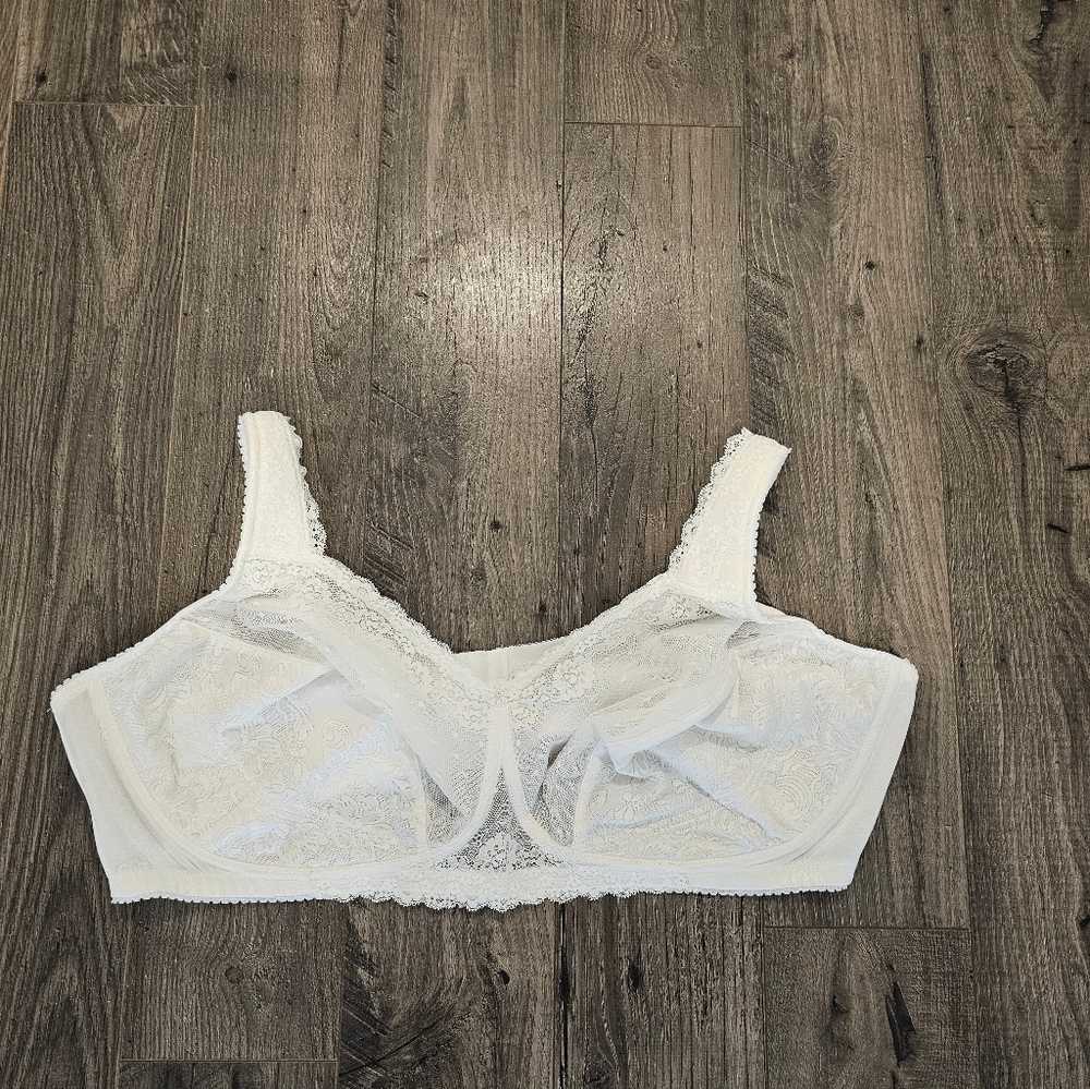 Comfort Choice nwt Side Wire Bra 52C